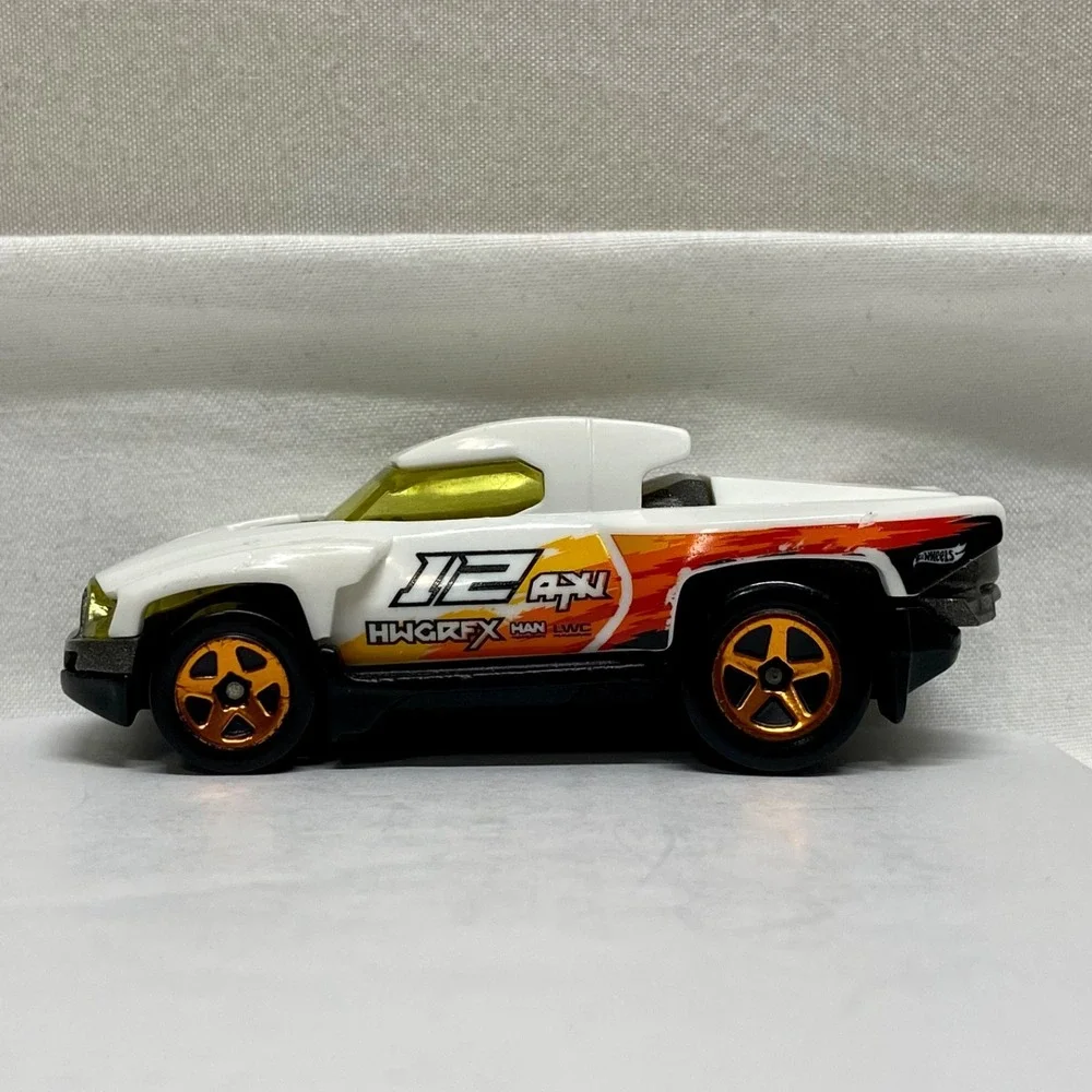 Hot Wheels Terra-Tracktyl HW Track Champs White 1/64 Die-cast Race Truck 2025